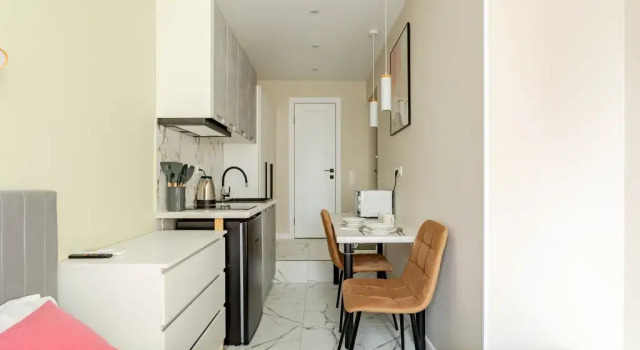 Inhome24 Stilnaya Studiya U Stantsiy Metro Streshnovo I Voykovskoy Apartments, Rezervovat Apartmán Levné hotely v Moskva, poblíž Streshnevo MCC Station