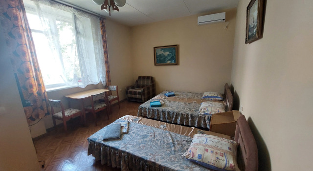 Трёхместный полулюкс Deluxe с балконом и с видом на море Гостевой дом Летний