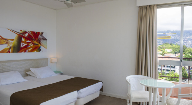 Двухместный номер Standard с балконом Dorisol Estrelicia Hotel