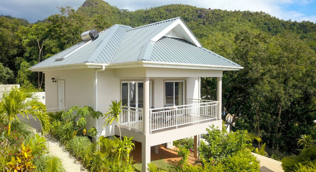 La Trouvaille Chalet, Boek Chalet Vakantiehuizen in Anse a La Mouche, Cottage