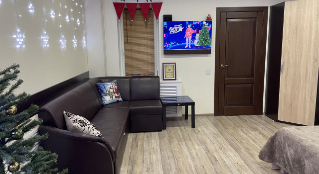 2 Plus 1 Apartaments, Rezervovat Apartmán Hotely v Novgorodská oblast s parkováním, Parkování