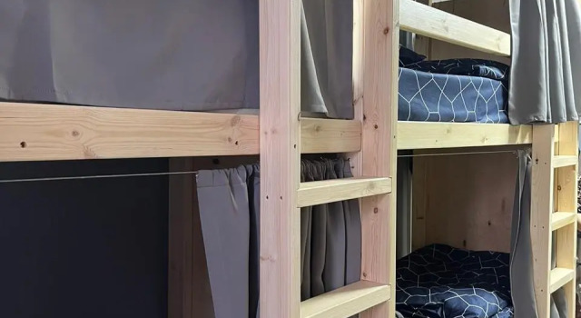 Кровать в общем номере (мужской номер) Мини-отель Samsonov hotel на проспекте Стачек