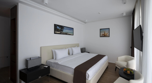 Апартаменты с балконом и с красивым видом из окна Апарт-отель Sea Breeze White Villas Apartments
