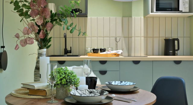 Pod Senyyu Lesa. Apartamenty U Volgi Apartments, Prenota Appartamento Hotel a Tatarstan con parcheggio, Parcheggio