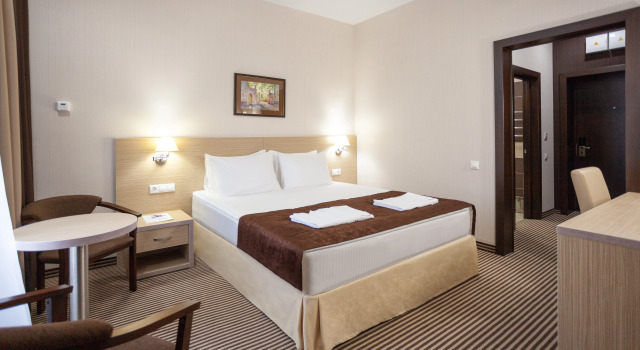 Четырёхместный номер Семейный Двухкомнатный Bishotel