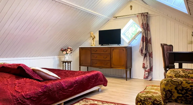 Четырёхместный номер Comfort Guest House Le Chalet