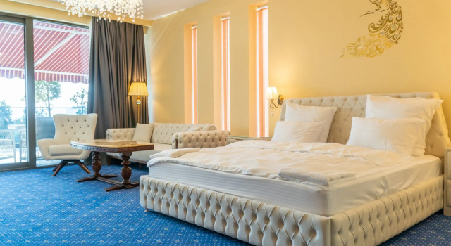 Апартаменты с балконом и с красивым видом из окна Бутик-отель Villa Elysium Park & SPA