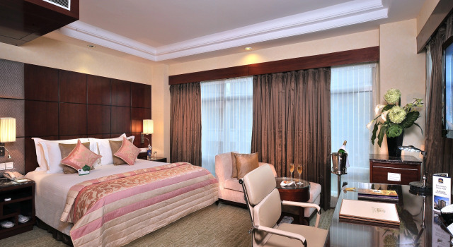 Best Western Skycity Hotel, Boek Hotel Hotels in Haryana met zwembad, Zwembad