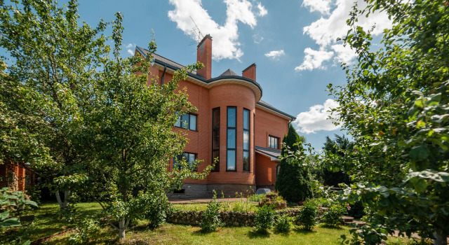 Vesna Private house, Buchen Sie Ferienhaus Villen in Domodedowo, Villa
