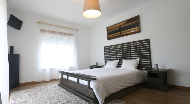 Двухместный люкс с балконом и с красивым видом из окна Гостевой Дом Ferrel Surf House