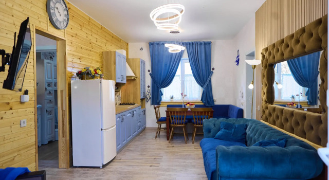 Private house s terrasoy Vasilek, Prenota Casa vacanze Hotel a Anello d'Oro con piscina, Piscina