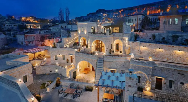 Solem Cave Suites