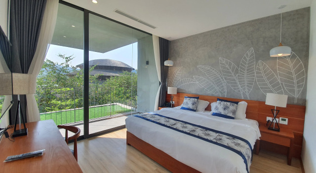Номер Deluxe с балконом Wyndham Grand Vedana Ninh Binh