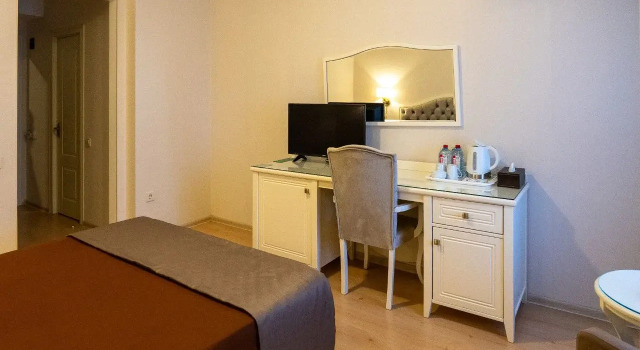 Standard Doppel Zimmer mit Balkon und mit Blick Nafta Sanatorium