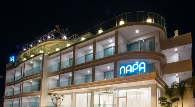Отель Napa Suites