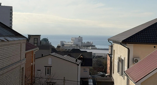 Частный дом 343 с террасами и видом на море — рядом с центром, Забронировать Дом для отпуска Коттеджи Берега Геленджика, Коттедж