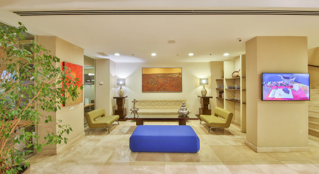 Отель Ramada By Wyndham Istanbul Taksim
