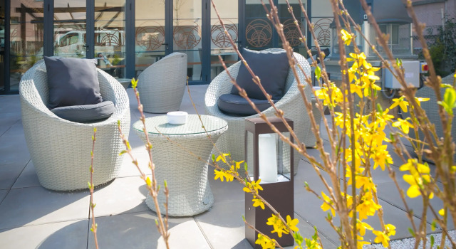 Отель Best Western Journel Saint-Laurent-Du-Var