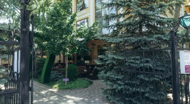 Отель Даяна