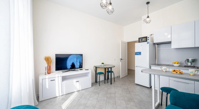Четырёхместный номер Standard с балконом и с красивым видом из окна Апартаменты Privi House в 20 минутах от аэропорта