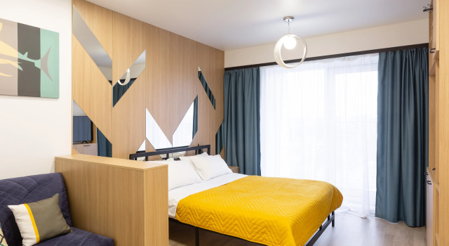 Studiya S Panoramnym Ostekleniem V Elitnom Zhk Ocean City Pushkinskaya 265 kvartira, Rezervovat Apartmán Hotely v Iževsk s parkováním, Parkování