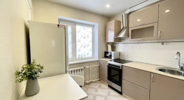 Two Pillows on str. Yanovskogo, bld. 4a, Rezerwuj Apartament Hotele w Republika Komi z parkingiem, Parking