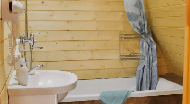 Шестиместный коттедж с красивым видом из окна Гостевой дом Family House