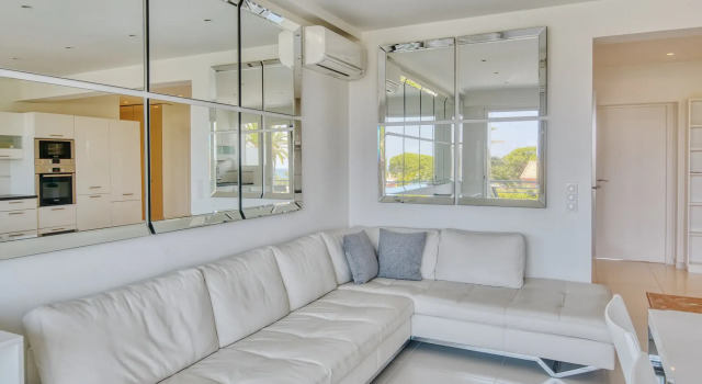 Luxurious 2BD W/seaview In Cap D'antibes Apartments