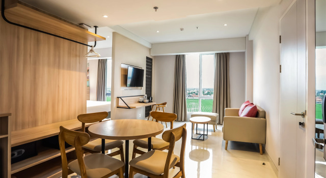 Double suite junior favehotel Pamanukan