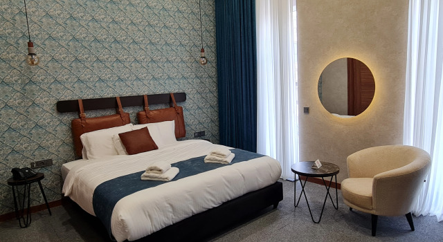 Двухместный номер Deluxe с балконом и с красивым видом из окна Отель Apochi Tbilisi
