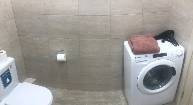 Двухместная студия с балконом и с видом на город Studio 141 Na Pionerskom Prospecte Apartment