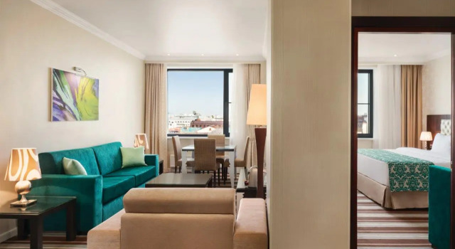 Люкс с 2 комнатами Отель Ramada by Wyndham Kazan City Centre
