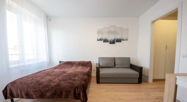 Uyutnaya Kvartira V Novom Zhk Skandinaviya Flat, Prenota Appartamento Hotel a Udmurtia con parcheggio, Parcheggio