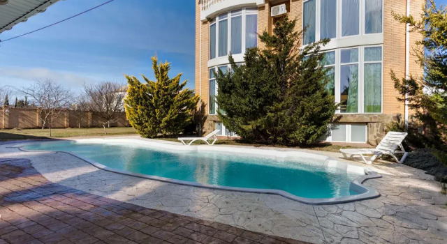 Avrora Villa, Rezervovat Vila Zaozyornoye 