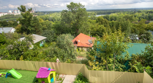 Студия с кухней с 2 комнатами с красивым видом из окна Гостевой Дом GREEN HOME