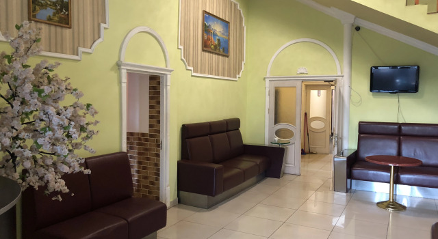 Zonalnaya 10 Guest House, Prenota Affittacamere Hotel a SVAO Area con parcheggio, Parcheggio