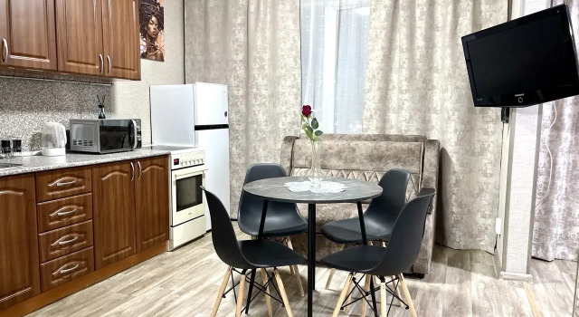 Mars Hotel na Energetikov 14 Apartments, Prenota Appartamento Industrial area 
