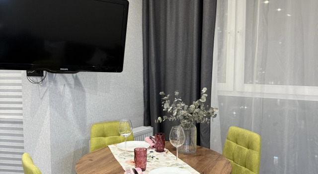 Premium s Sovremennym Dizainerskim Remontom v Raione Minsk Mir Apartments, Buchen Sie Ferienwohnung Minsk Minskaja Woblasz