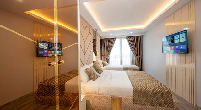 Трёхместный номер Deluxe с балконом Luxury Airport Hotel By Zazzoni-İstanbul Airport