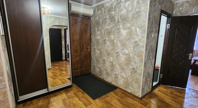 Апартаменты Квартира Большая в Центре Симферополя