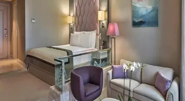 Двухместный номер Deluxe с балконом и с видом на окрестности Отель Elexus Hotel Resort & Spa & Casino