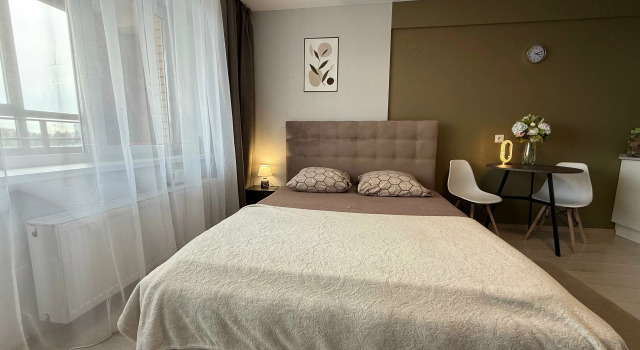 Uyutnaya Studiya U Elgrina Apartments, Prenota Appartamento Hotel a Udmurtia con parcheggio, Parcheggio