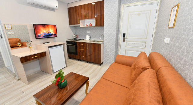 Люкс клубный Economy с видом на город Sea Moon Hotel