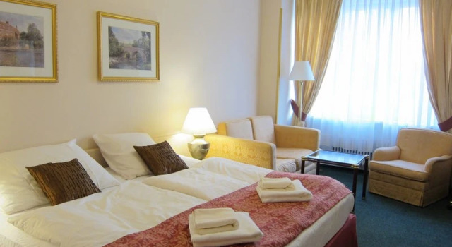 Standard Doppel Zimmer Mira Hotel