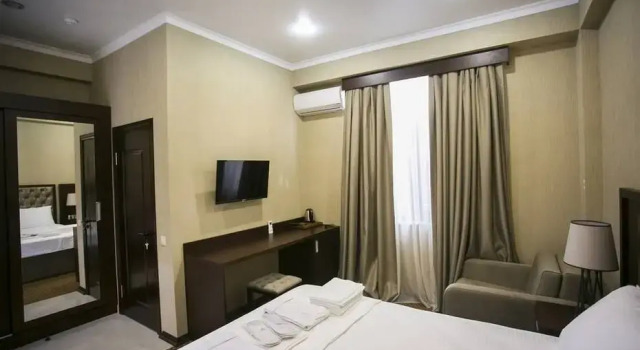 Standard triple chambre AINLAN Hotel