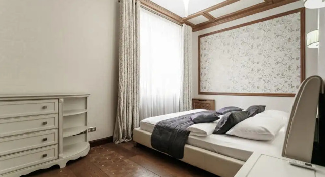 Апартаменты Royal apartments Minsk 4, Забронировать Апартаменты/квартира Отели Минска с парковкой, рядом с Станция метро Купаловская, Парковка