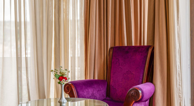 Люкс с 2 комнатами с балконом и с видом на город Отель Velvet