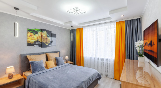 Aura-Novaya i komfortnaya dvukhkomnatnaya Flat, Réserver Appartement Kirovsky district 