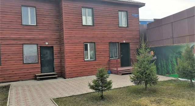 Коттедж с 6 комнатами Гостевой дом комплекс на улице Маерчака  109Г/11
