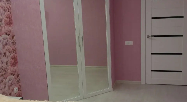 Uyutnaya svetlaya Flat, Book Lejlighed Hoteller i Central Russia med parkering, Parkering